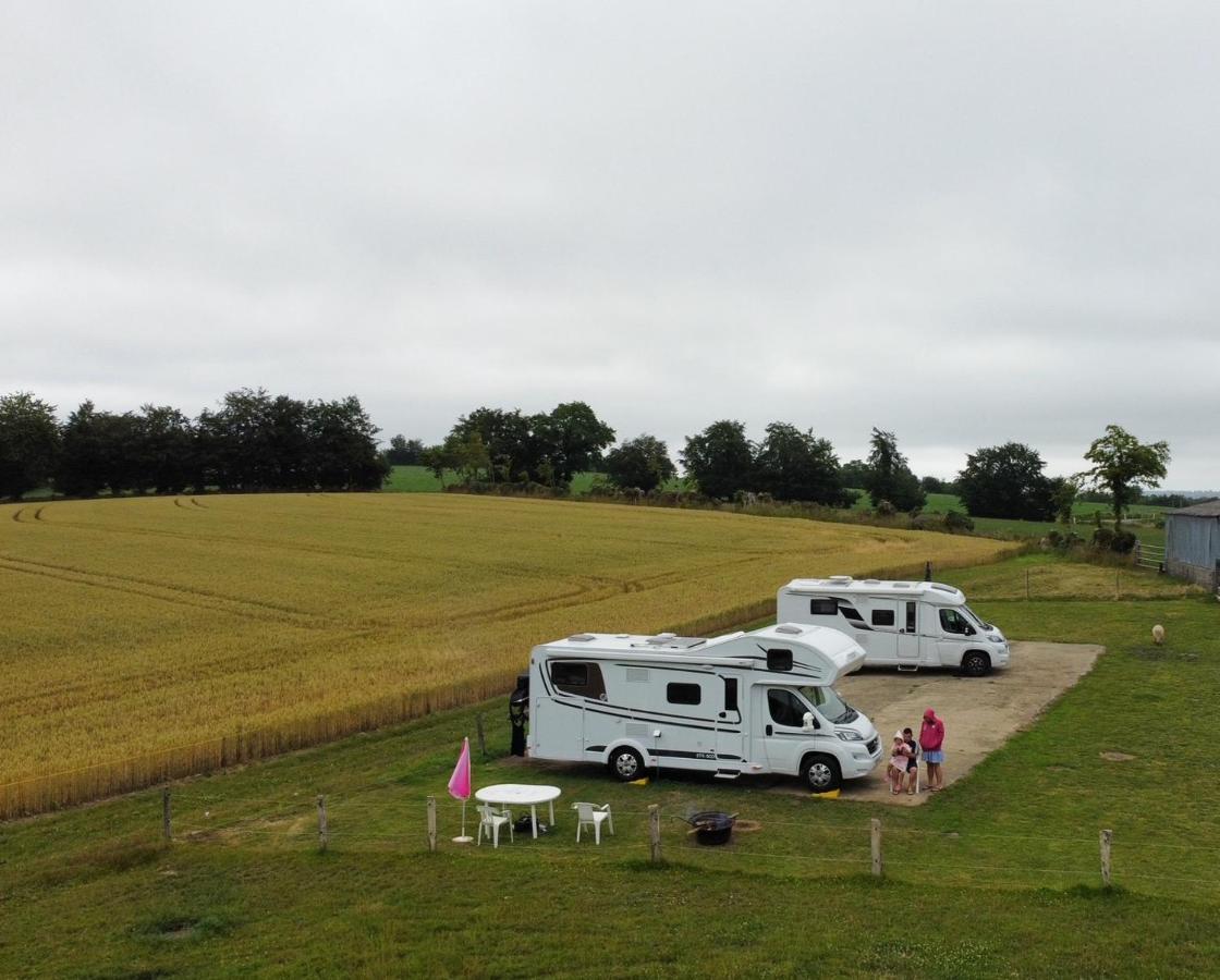 La Billardiere Camping A La Ferme Le Menil-Ciboult エクステリア 写真