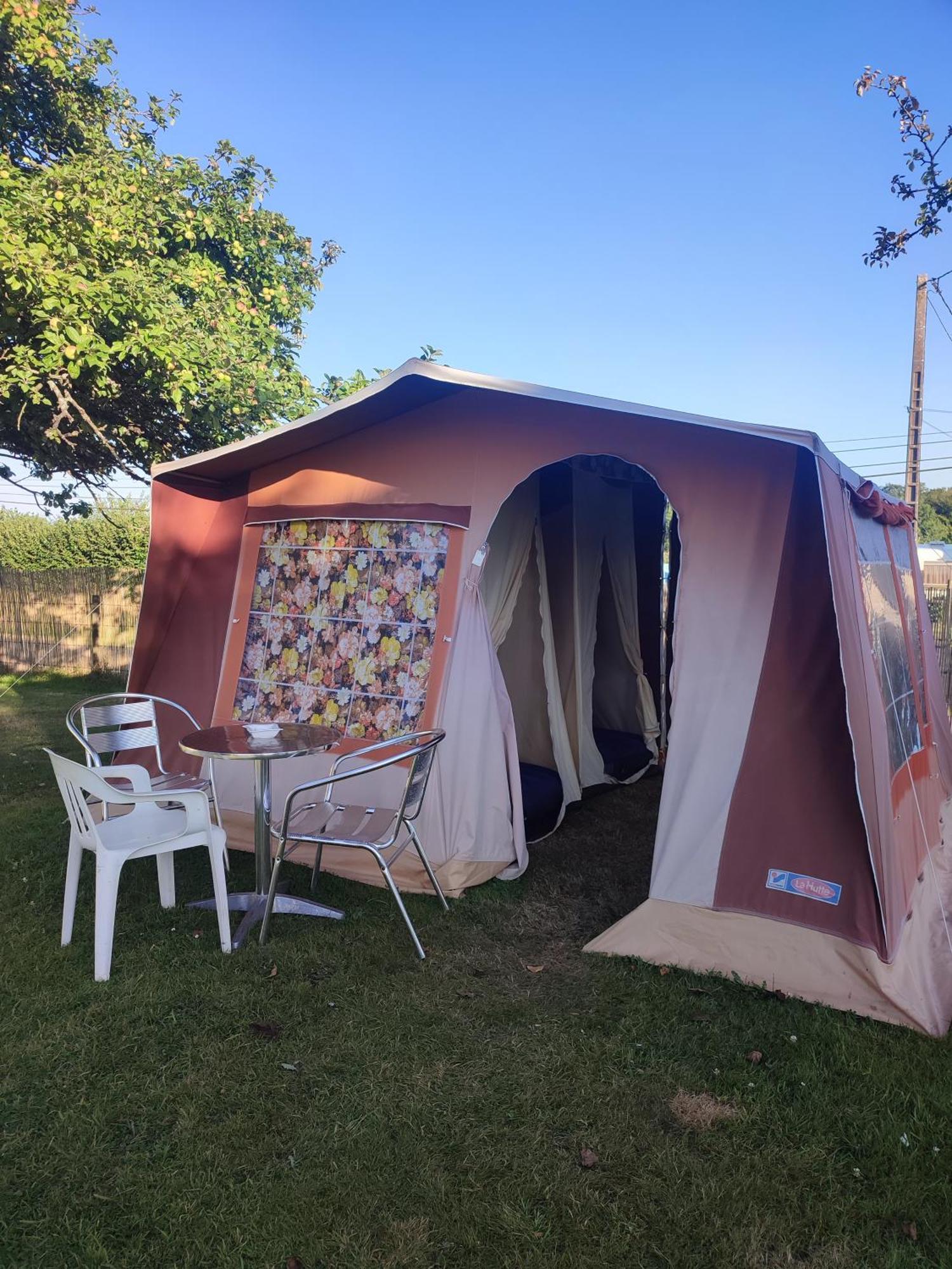 La Billardiere Camping A La Ferme Le Menil-Ciboult エクステリア 写真