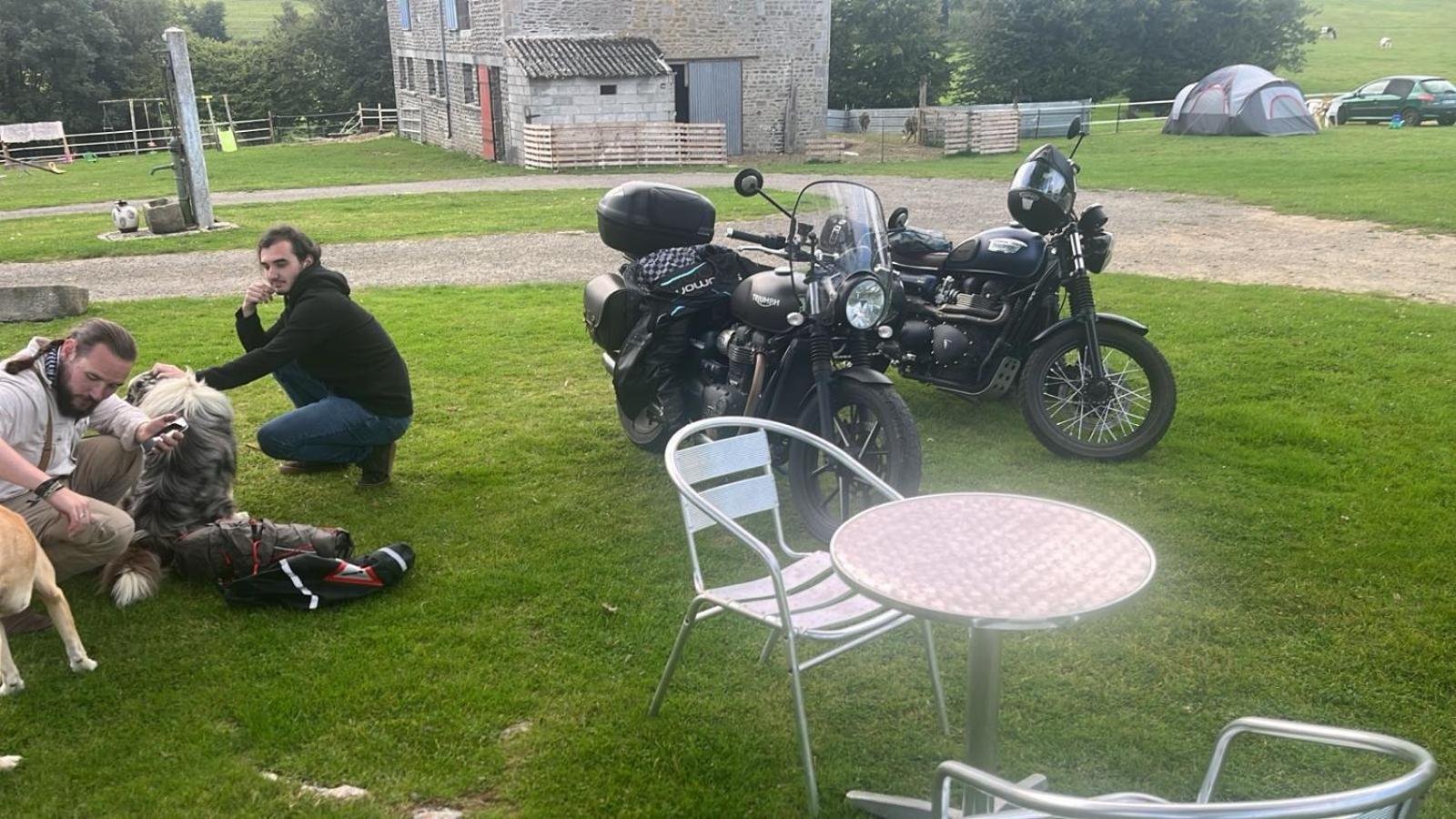La Billardiere Camping A La Ferme Le Menil-Ciboult エクステリア 写真