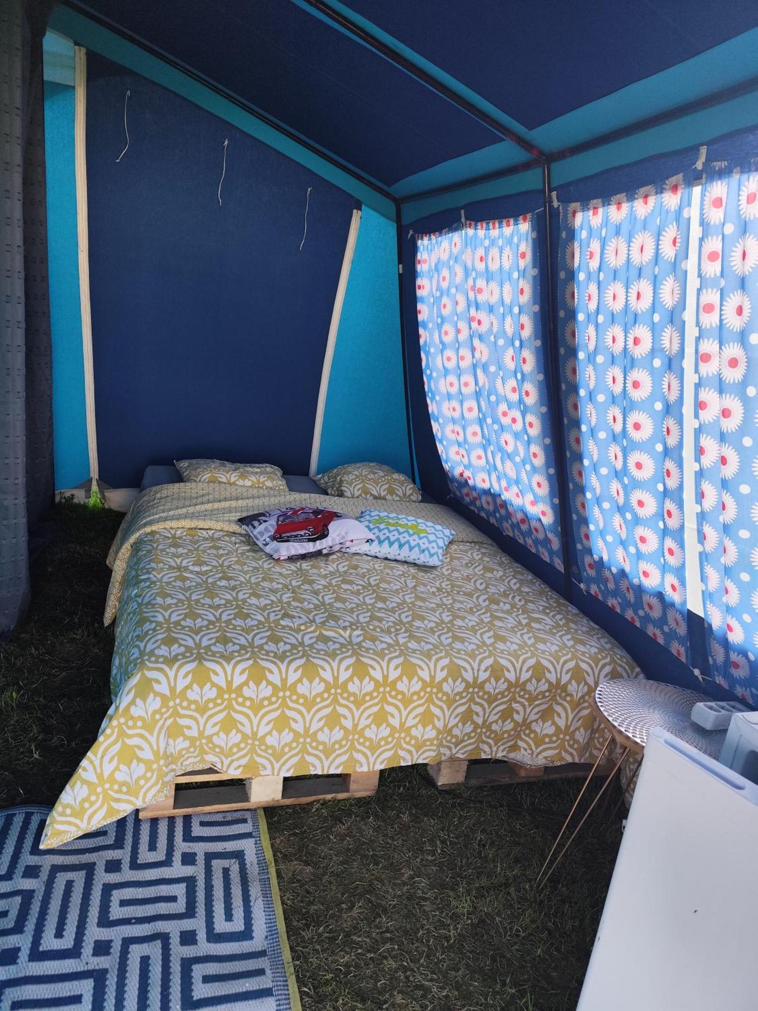 La Billardiere Camping A La Ferme Le Menil-Ciboult エクステリア 写真